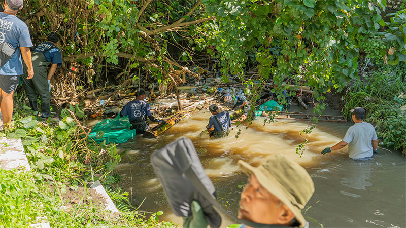 Desa Adat Canggu dan Sungai Watch Bersatu