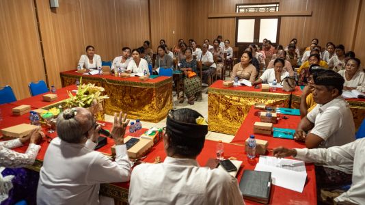 Pasraman Serati – Melestarikan Tradisi, Menguatkan Identitas Budaya